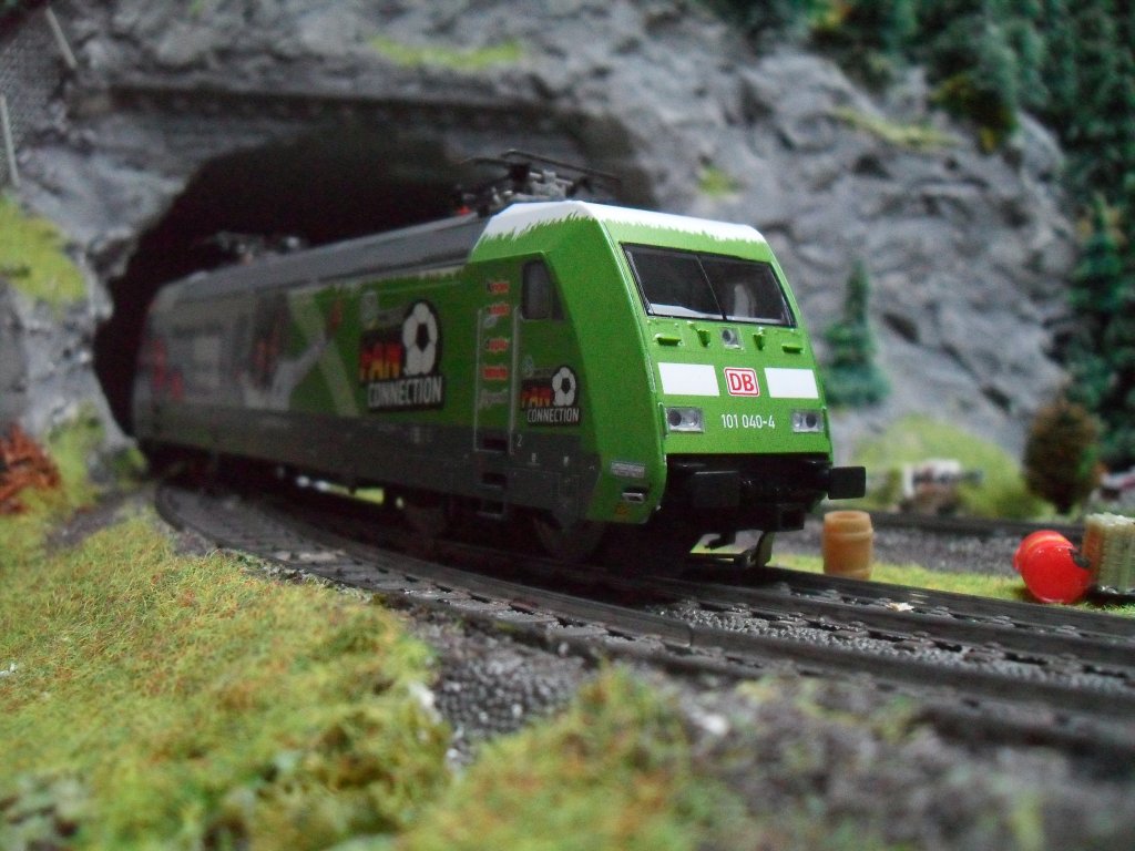 101 040-4 von Piko als Wechselstromodell auf meiner Anlage.