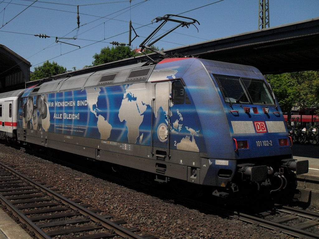 101 102-2 in Bonn Hbf.