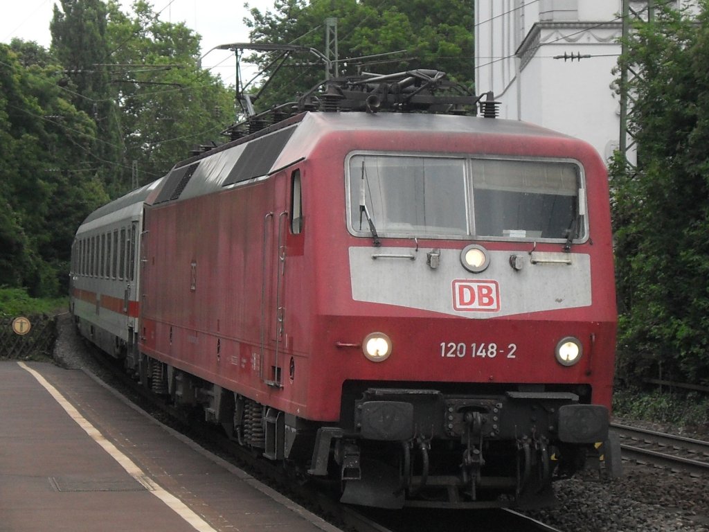 120 148-2 am 06.07.10. in Bonn.