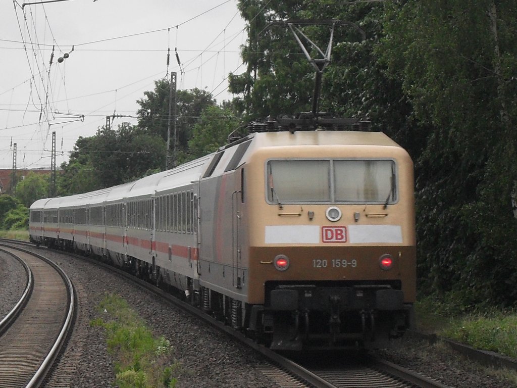 120 159-9 am 19.06.10. in Roisdorf.