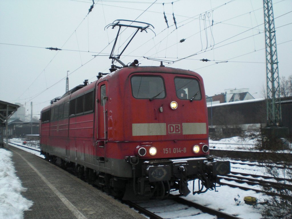 151 014-8 Lz in Bonn-Beuel am 23.12.2010.