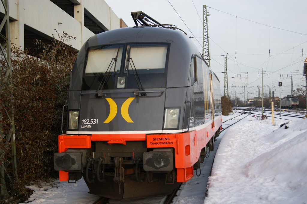 182.531 von HECTORRAIL stand am 04.01.2011 in Krefeld-Hbf abgestellt.