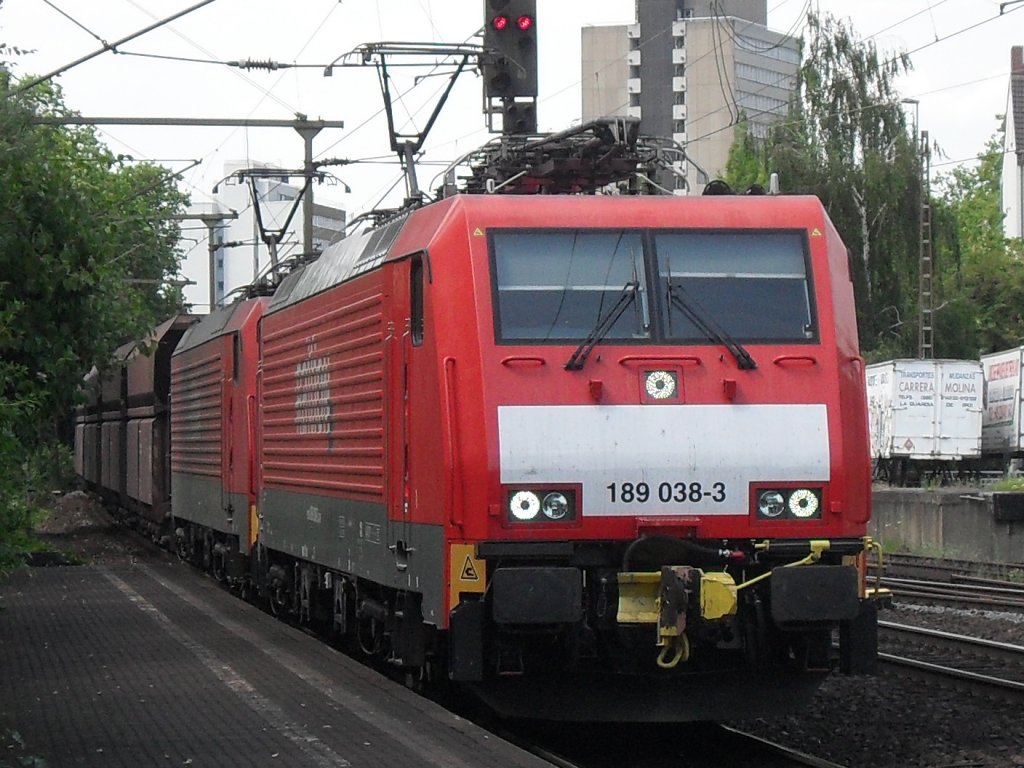 189 038-3 am 09.07.10. in Beuel.