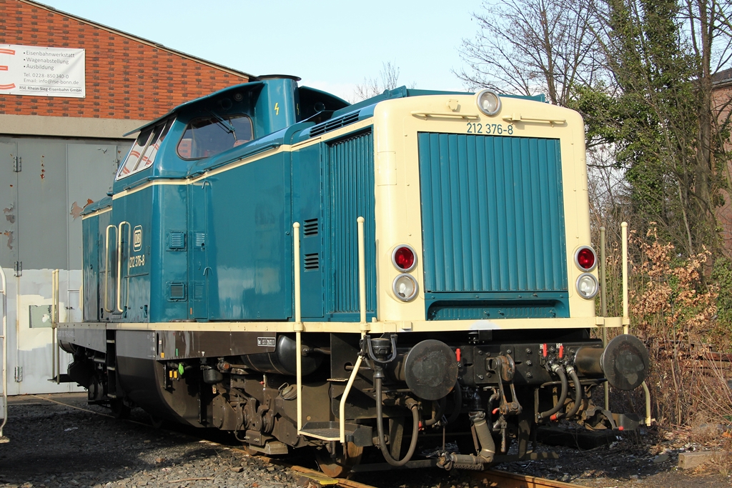 Aggerbahn 212 376-8 zu Gast bei der RSE in Beuel am 20.2.12