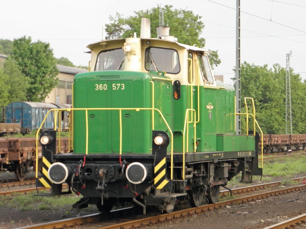 BEG D6 (360 573) in Beuel am 28.4.2011