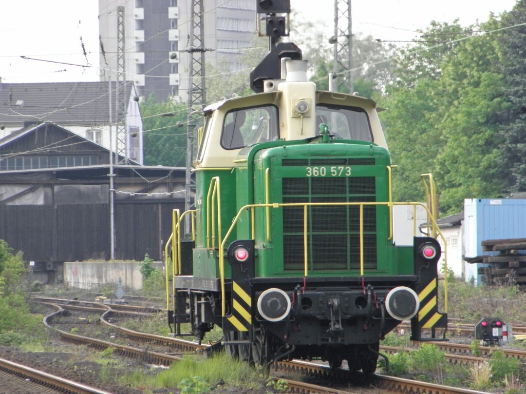BEG D6 (360 573) in Beuel am 28.4.2011