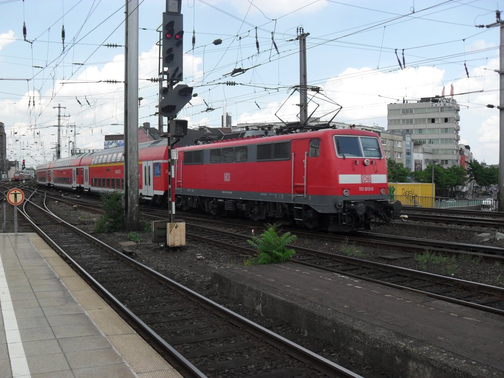 Br 111 im K�lner Hbf am 23.7.10
