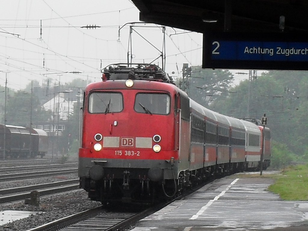 Br 115 bei der durchfahrt durch K�ln West