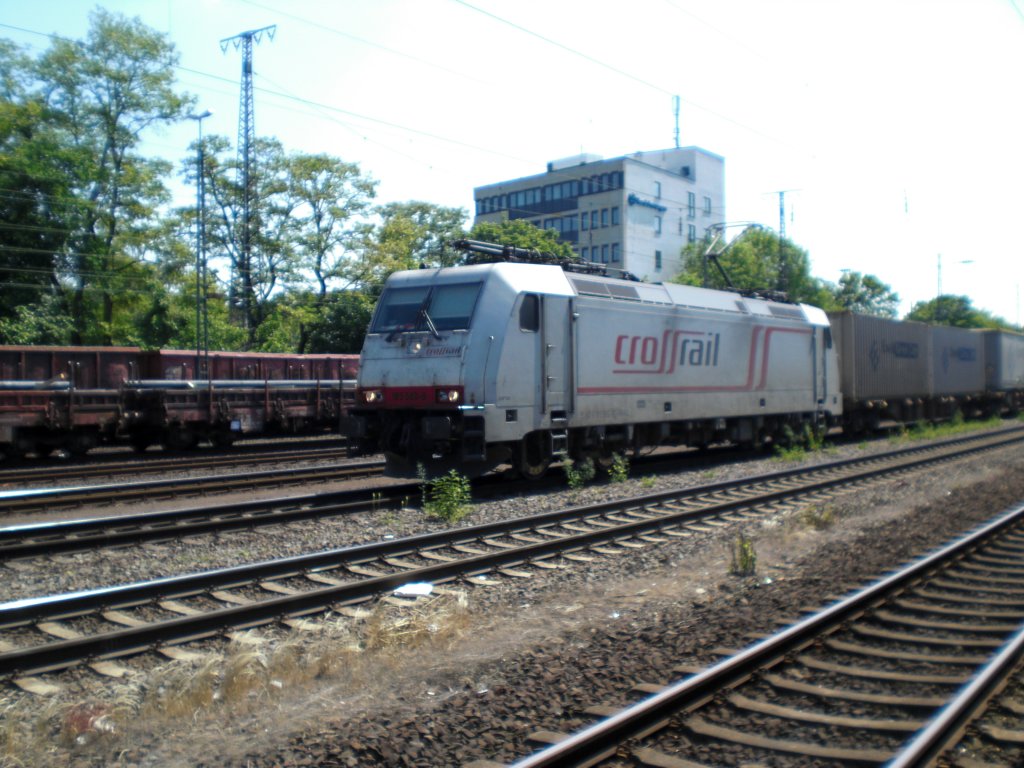 Br. 185 580-8 bei der Durchfahrt in K�ln-West