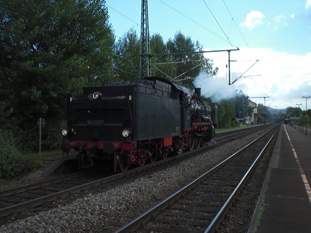 Br. 38 2267 Lz in Bonn-Oberkassel am 25.09.2010.