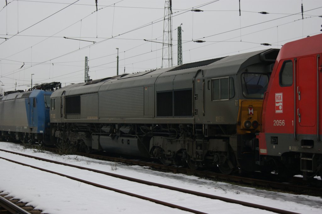 Class66 stand ebenfalls als einzige Diesellok in Krefeld-Hbf abgestellt am 03.01.2011.