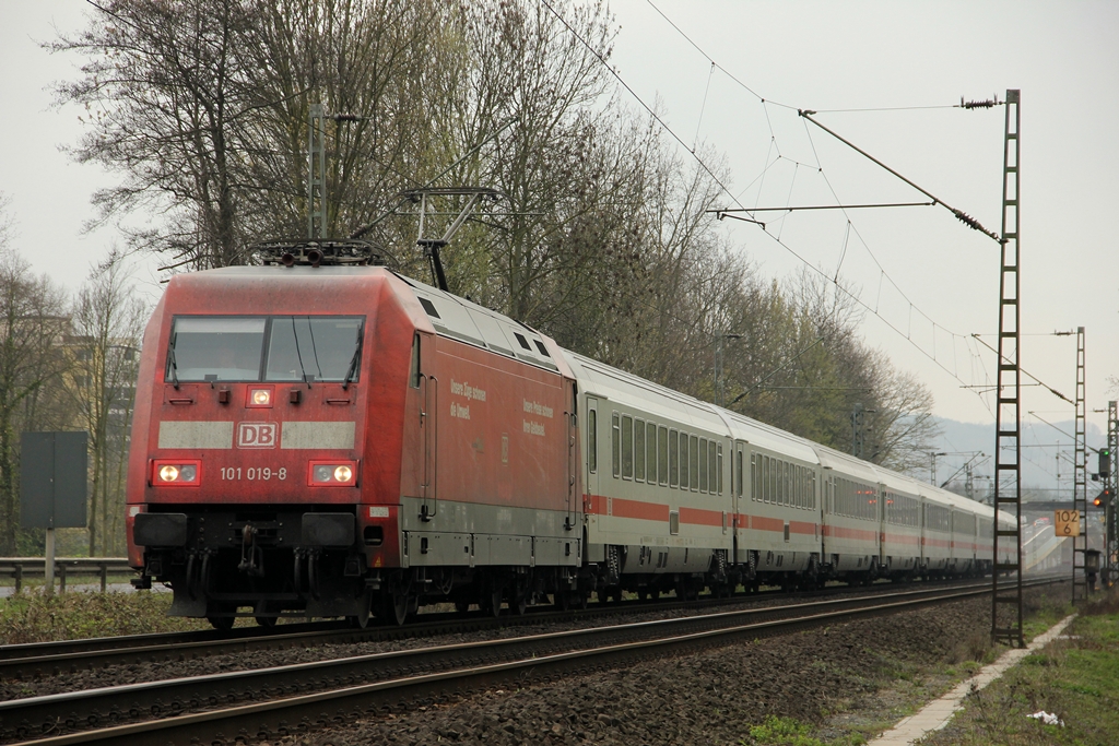 DB 101 019-8 in Rh�ndorf am 29.3.2012