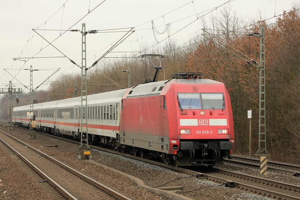 DB 101 026-3 in K�ln-Stammheim am 11.3.2012