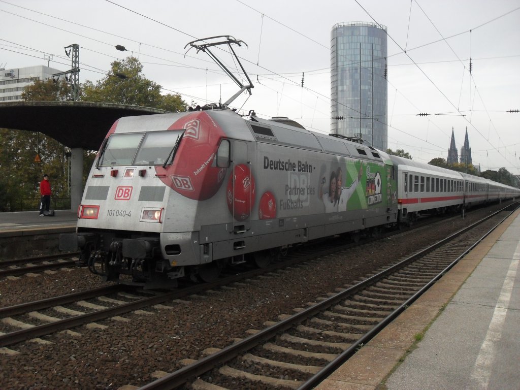 DB 101 040-4 Kinderschokolade in K�ln-Deutz am 23.10.10

