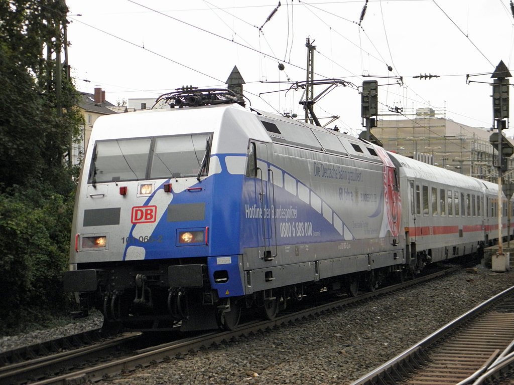 DB 101 060-2  60 Jahre Bundespolizei  mit dem IC 2011 am 30.8.2011 in Bonn