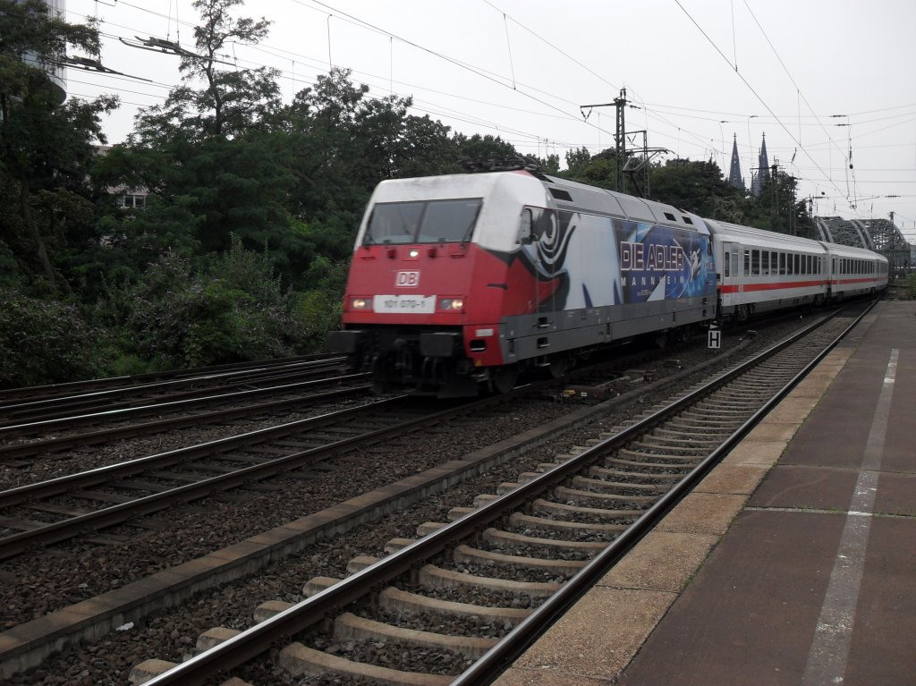 DB 101 070-1 Adler Mannheim in K�ln Deutz am 2.9.10. Sorry das es vorne etwas verschwommen ist.