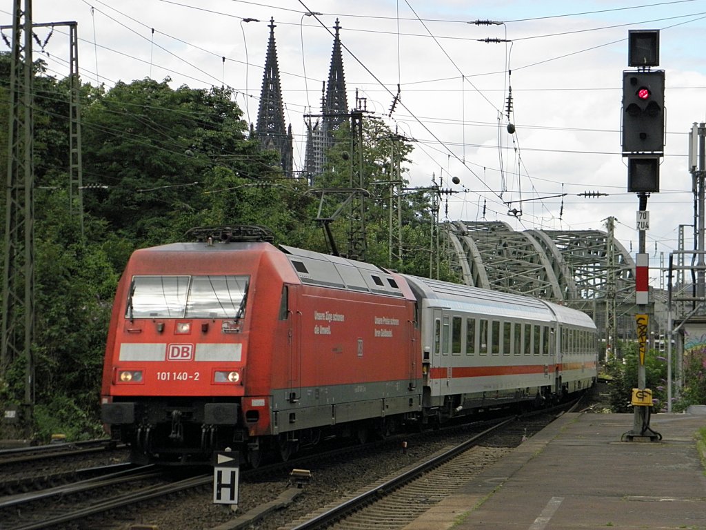 DB 101 140-2 in K�ln Deutz am 8.7.2011