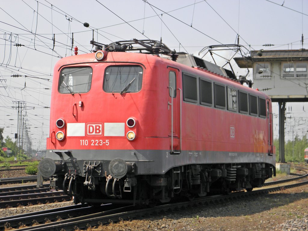 DB 110 223-5 auf der Lokparade in Koblenz-L�tzel am 21.5.2011