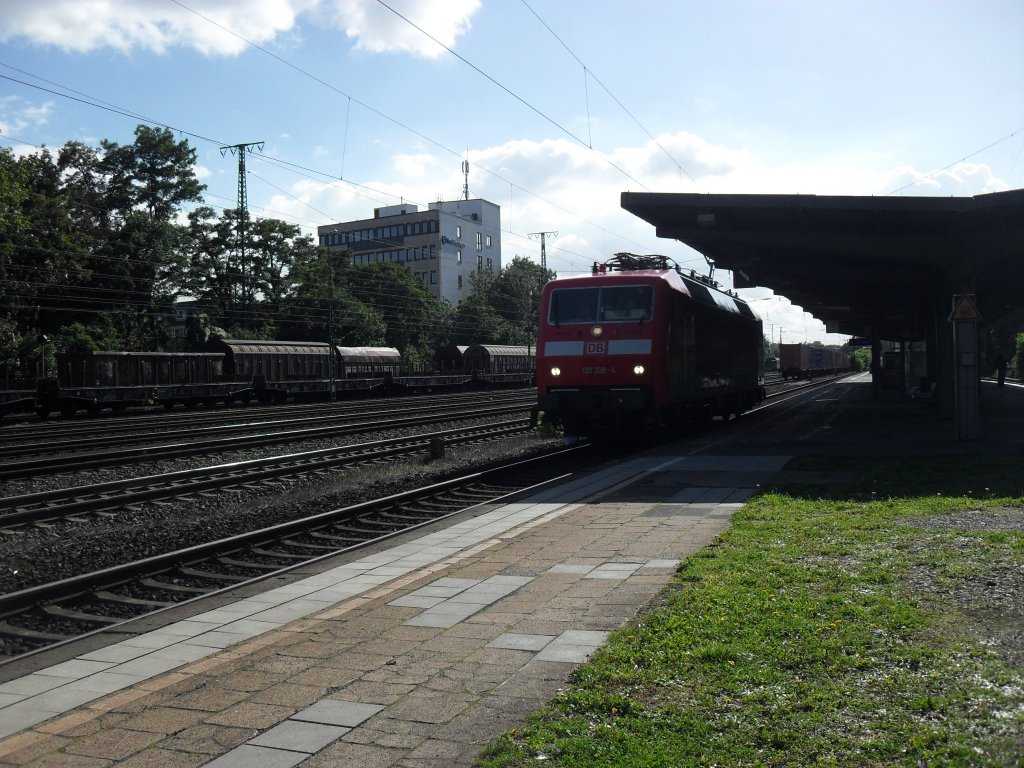 DB 120 208 LZ in K�ln West am 25.9.10