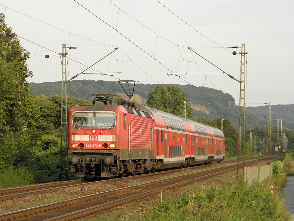 DB 143 073-5 in Limperich am 31.8.2011