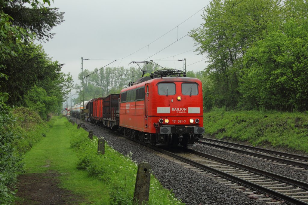DB 151 021-3 in Unkel am 5.5.2012