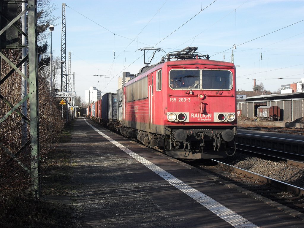 DB 155 260-3 mit einem G�terzug in Beuel am 7.2.2011