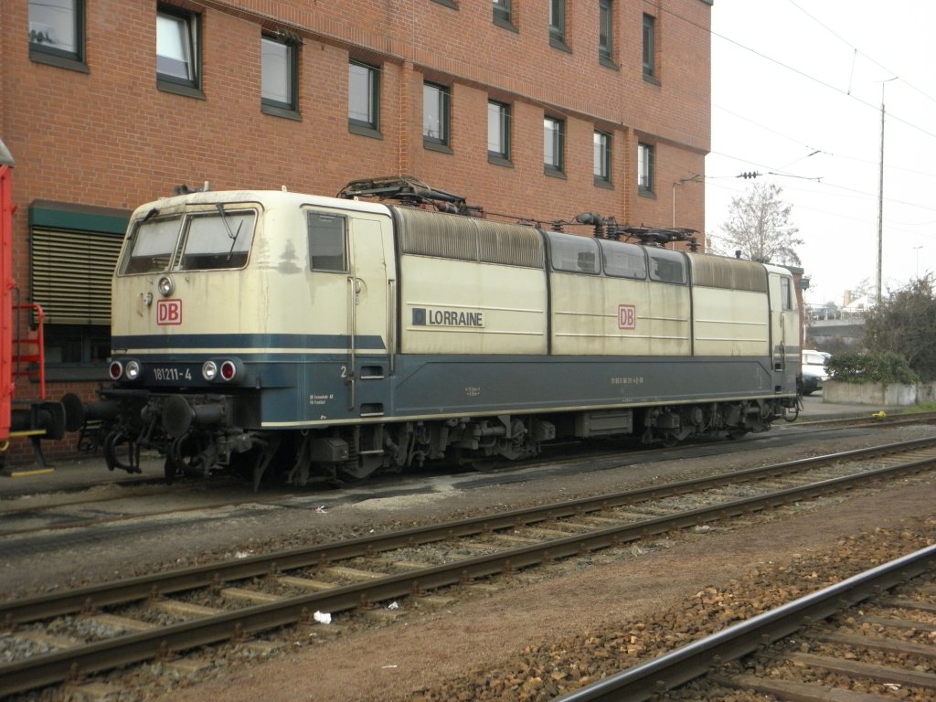 DB 181 211-4  Lorraine  steht abgestellt in Koblenz hbf am 5.2.2011