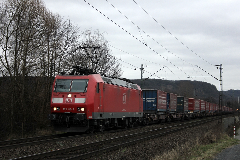 DB 185 118-7 mit dem Winner in Beuel am 12.1.2012