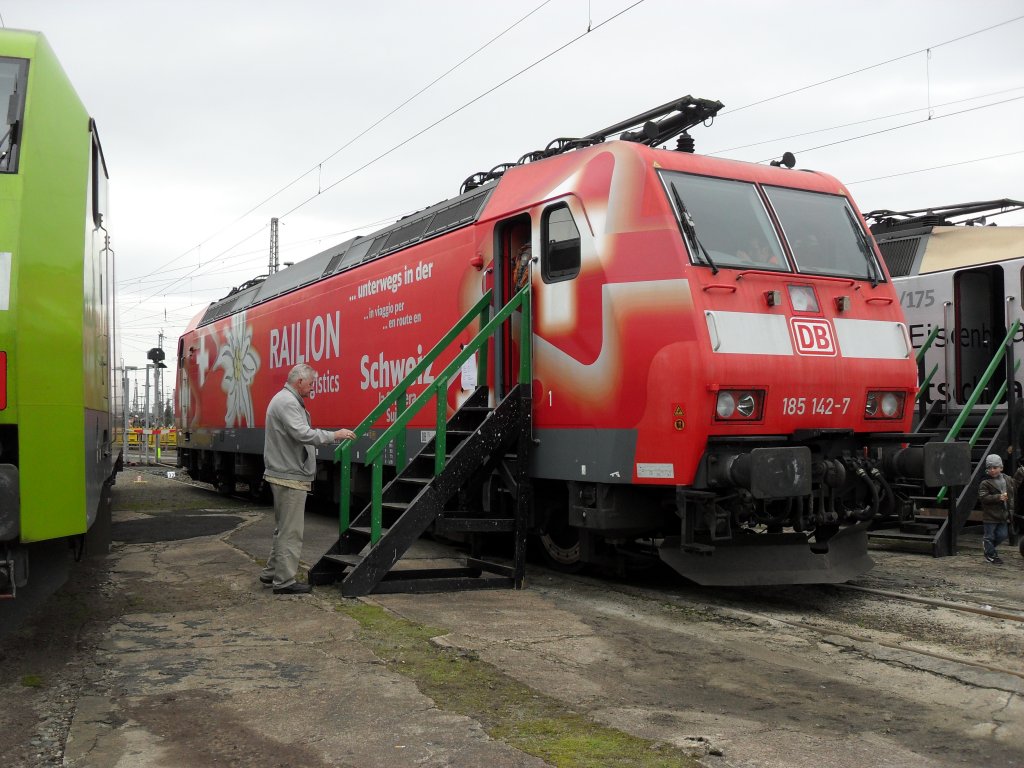 DB 185 142-7 Edelweiss auf dem BW Fest in Osnabr�ck am 19.9.10