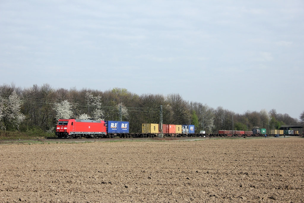 DB 185 357-1 in Vilich M�ldorf am 3.4.2012