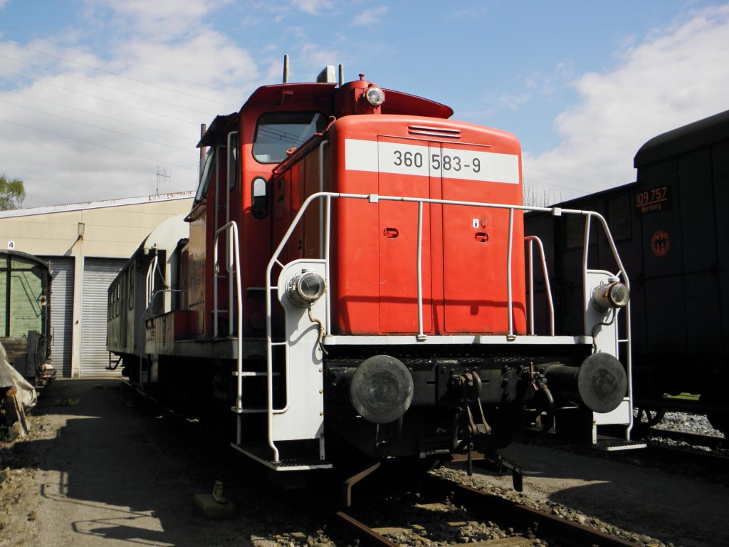 DB 360 583-9 in Bochum Dahlhausen am 16.4.2011