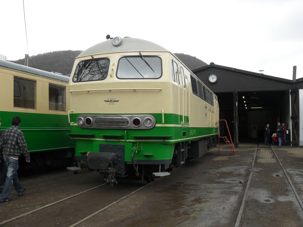 Die argentinische Diesellok D5 stand am 3.4.10 im BW Brohl der Brohltalbahn.