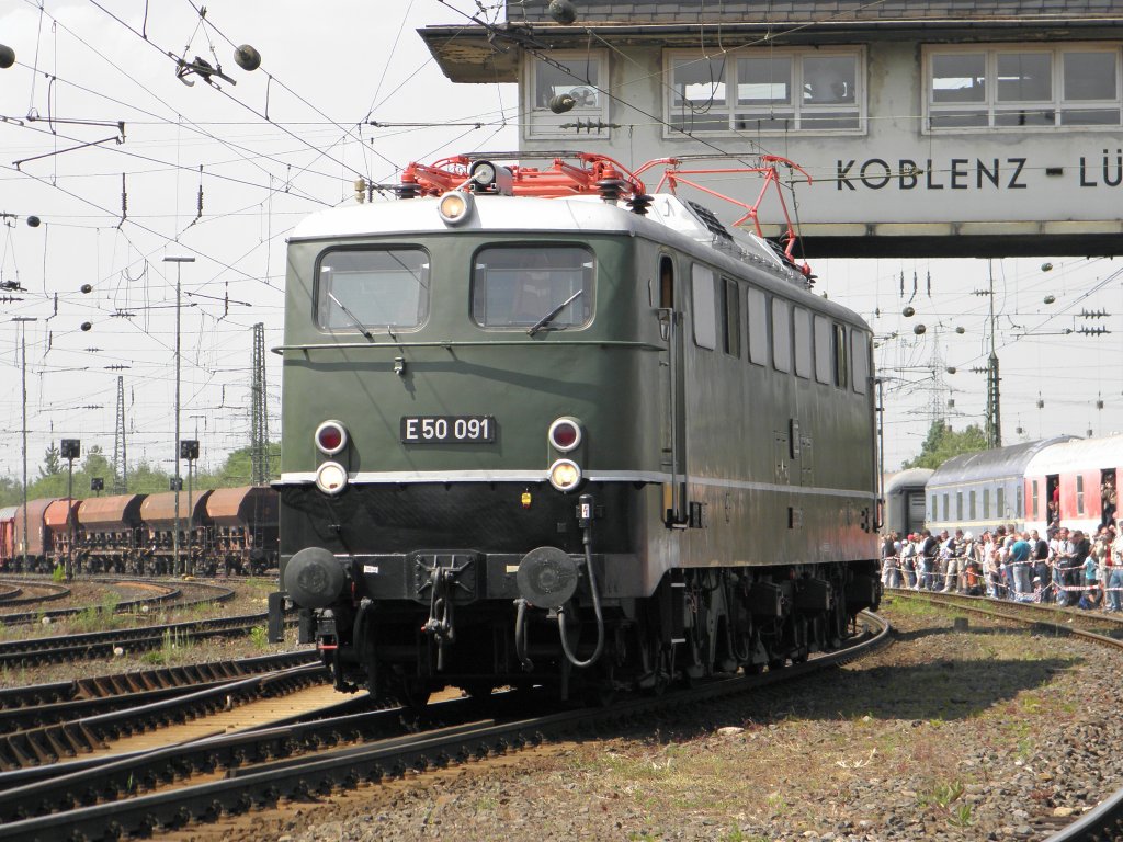 E50 091 auf der Lokparade in Koblenz-L�tzel am 21.5.2011