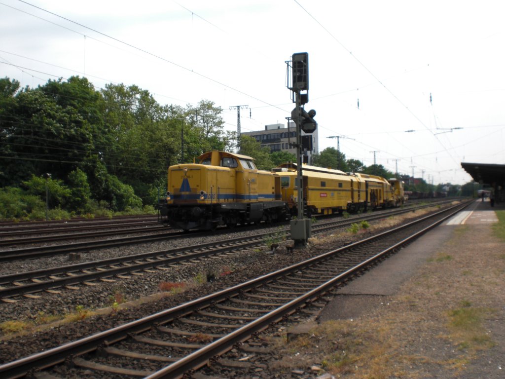 Ein Schienenbauzug in K�ln-West 
am 25.05.2010