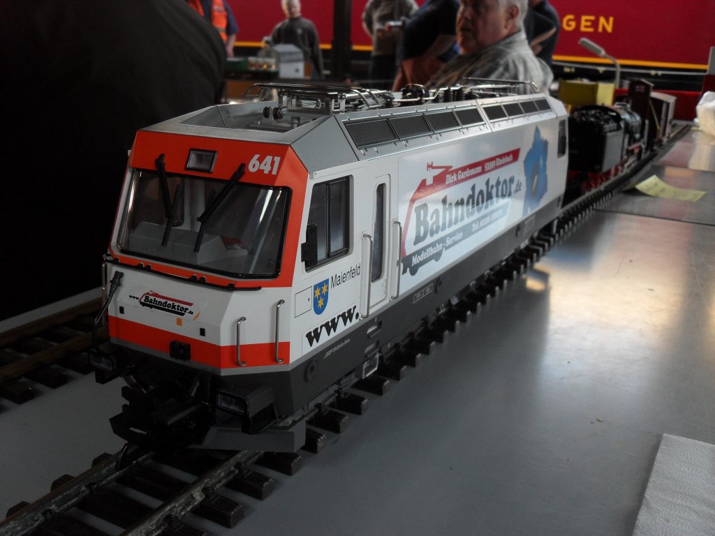 Eine Schweizer Lok im Werbekleid vom Bahndoktor im DB Museum Koblenz am 4.9.10