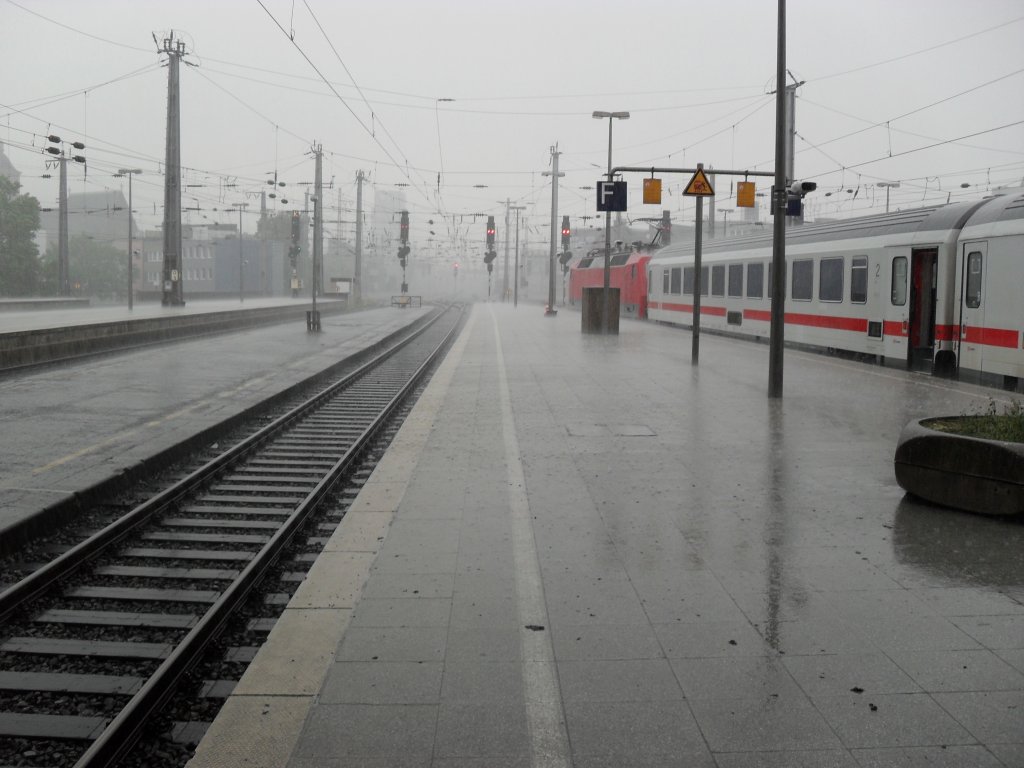 Hardcore Regen im K�lner Hbf am 3.6.10 