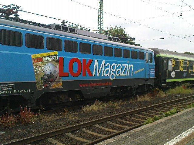 Hier die aufschrift  LokMagazin  auf einer 1042 in Beuel