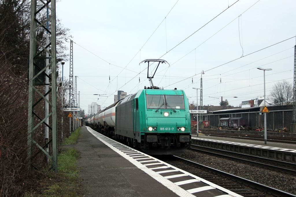 HUSA 185 613-7 in Beuel am 26.1.2012