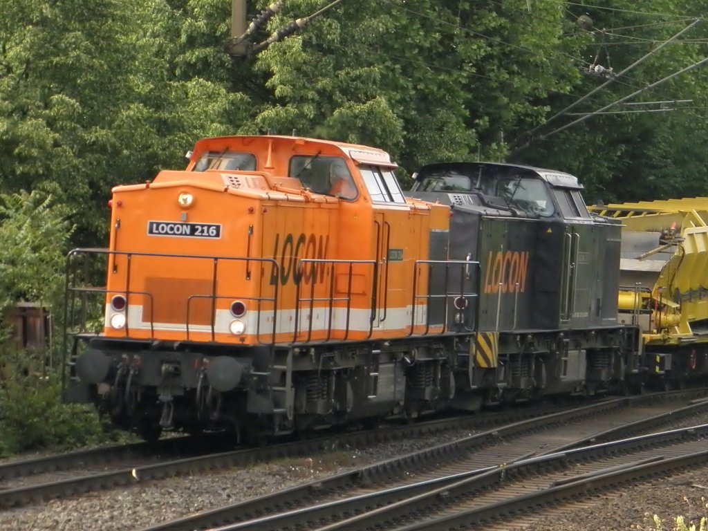 Locon 216&217 (V100) mit einem Bauzug in Beuel am 12.5.2011
