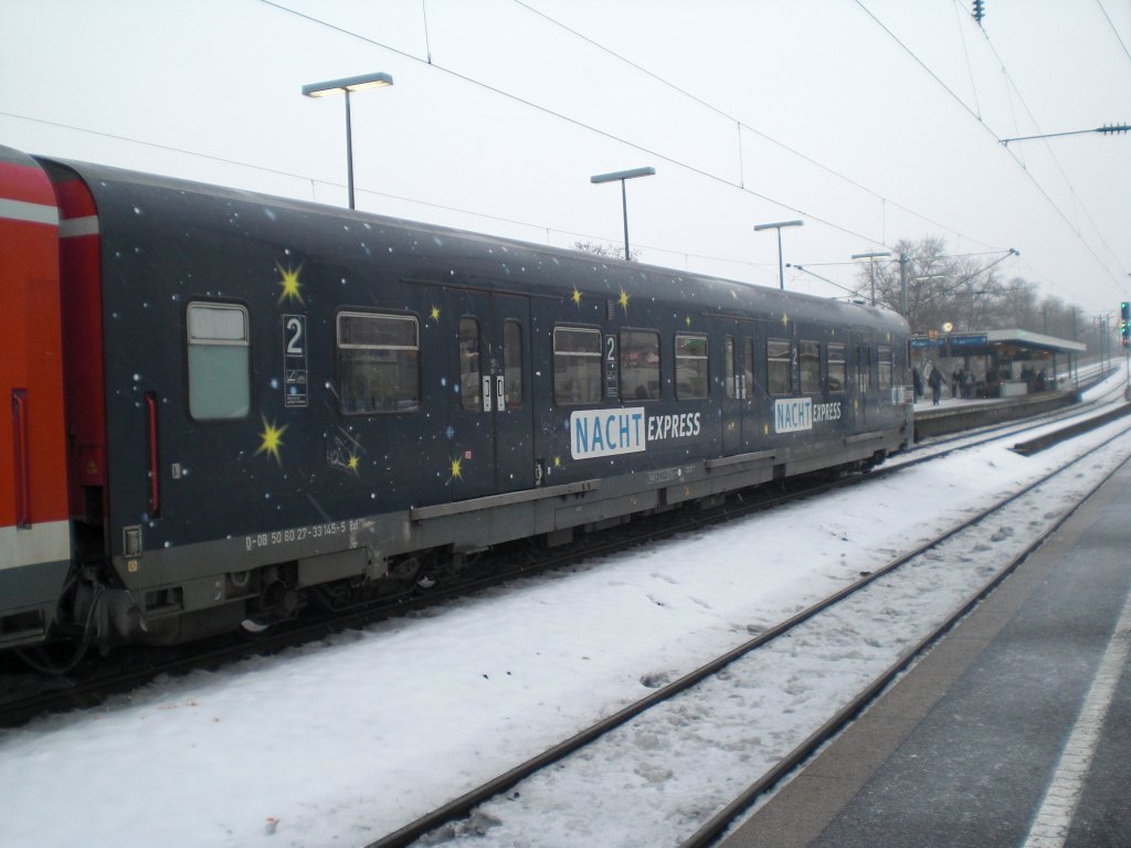 Noch ein Bild von dem Nacht Expresswagen in K�ln-Messe/Deutz am 23.12.2010.