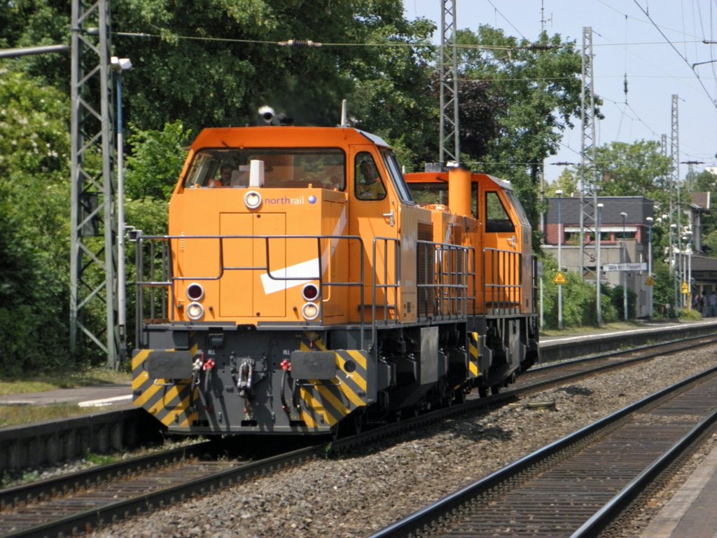 Northrail G1206 mit einer Chemion G1206 in Beuel am 1.3.2011