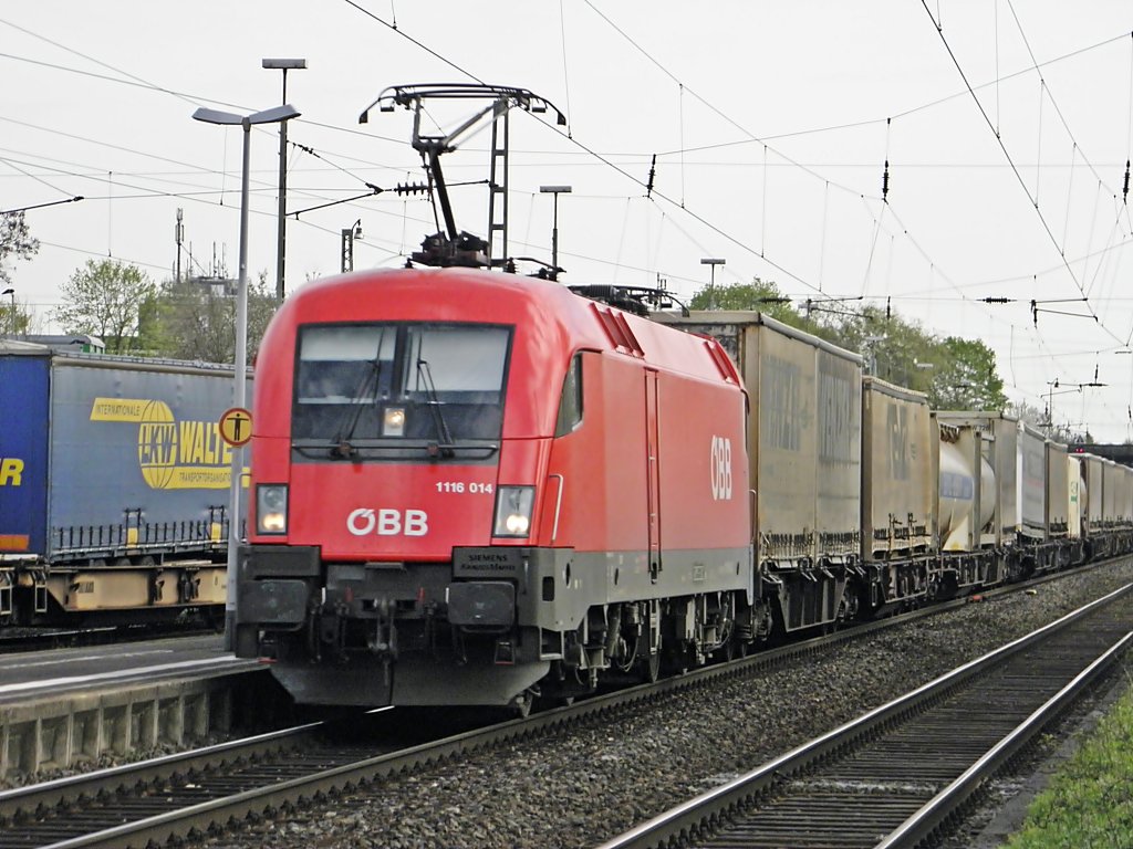�BB 1116 014 mit dem Wenzel Logistik Ganzzug in Beuel am 7.4.2011
