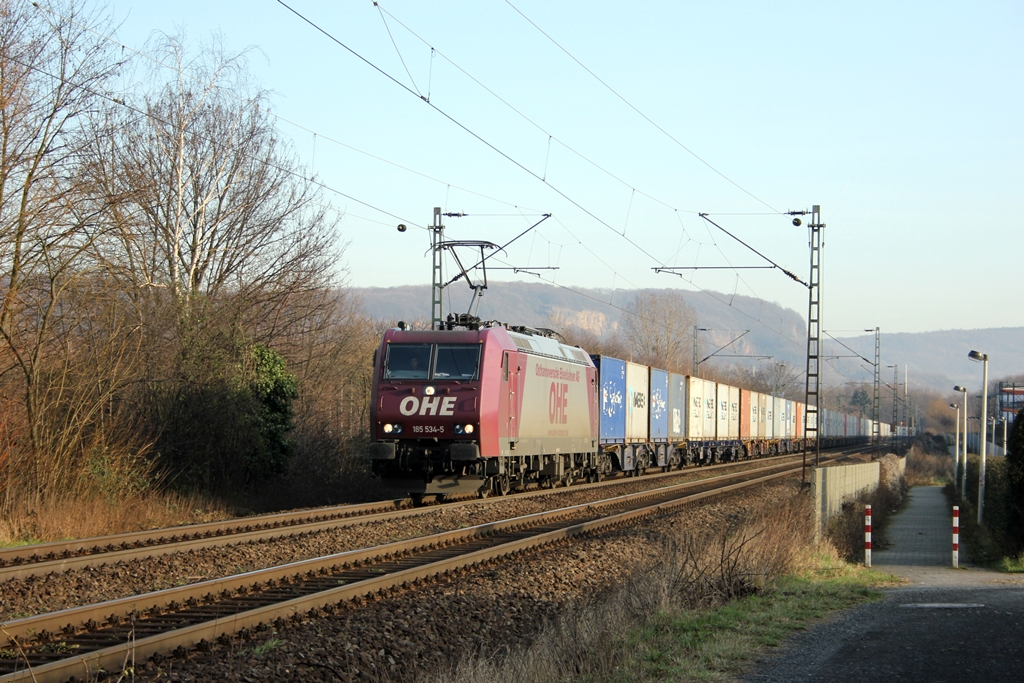 OHE 185 534-5 i.E. f�t Ruhrtalbahn Cargo in Beuel am 25.1.2012