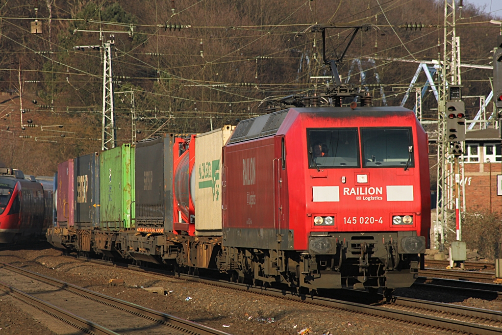 Railion DB 145 020-4 in K�ln West am 10.2.2012