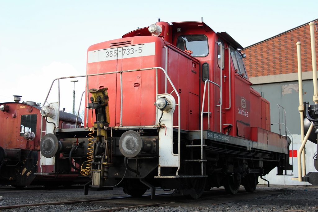 RSE 365 733-5 in Beuel am 20.2.2012