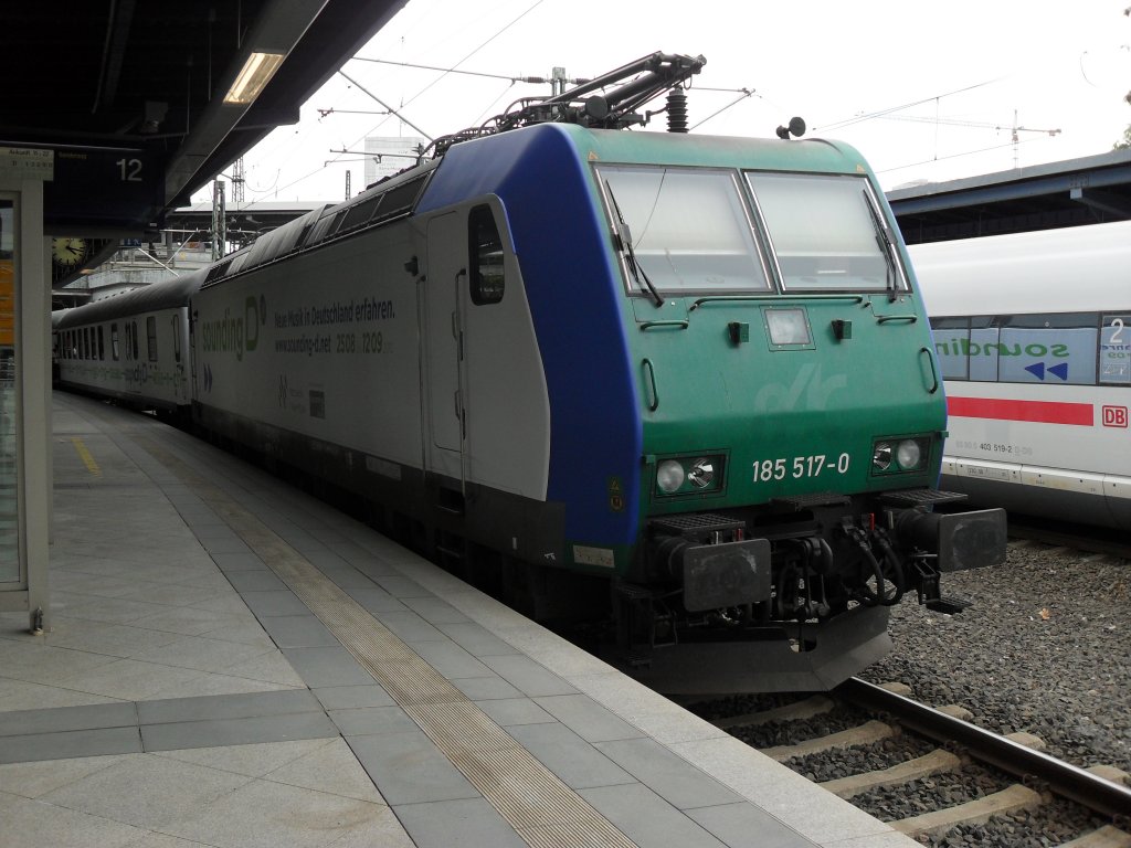 Sounding-D Zuglok 185 517-0 mit einem Sonderzug in K�ln-Deutz am 2.9.10