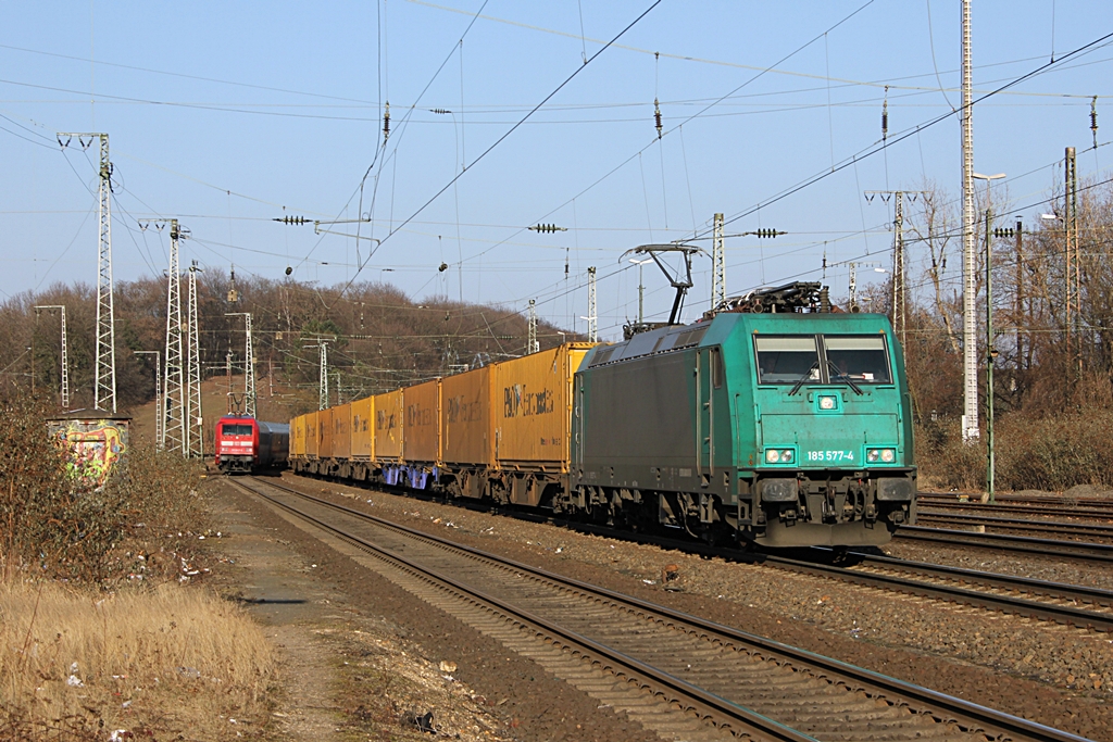 TXL 185 577-4 in K�ln West am 10.2.2012
