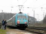 DB 101 016-4 Unicef mit einem IC in K�ln West am 20.2.2011