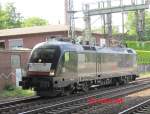 ES 64 U2-004 in Hamburg Harburg im  Sommer 2010.