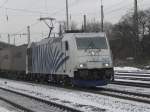 185 662-4 (Lokomotion) mit dem Ewals Cargo Care in K�ln-West am 4.12.2010.